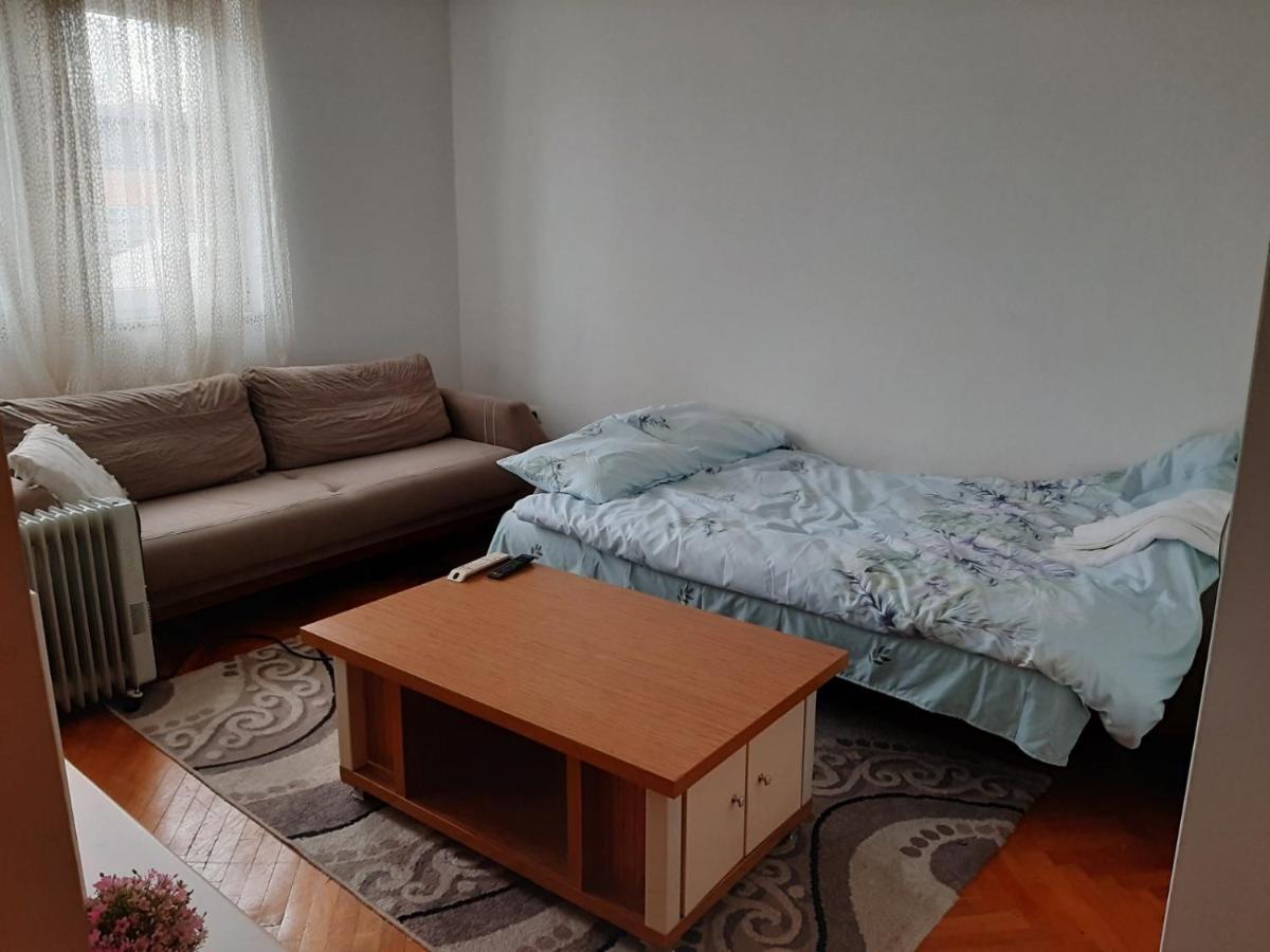 Ulpiana Apartment Centrum, Prishtine Exterior foto
